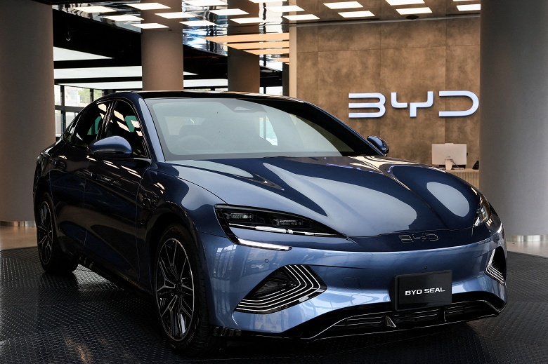 На войне нет победителей, даже на ценовой. Акции крупнейшего конкурента Tesla — BYD — рухнули после резкого снижения прибыли - 1 На войне нет победителей, даже на ценовой. Акции крупнейшего конкурента Tesla — BYD — рухнули после резкого снижения прибыли