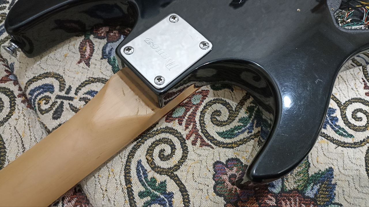 Ремонт винтажной электрогитары Ibanez GIO - 12