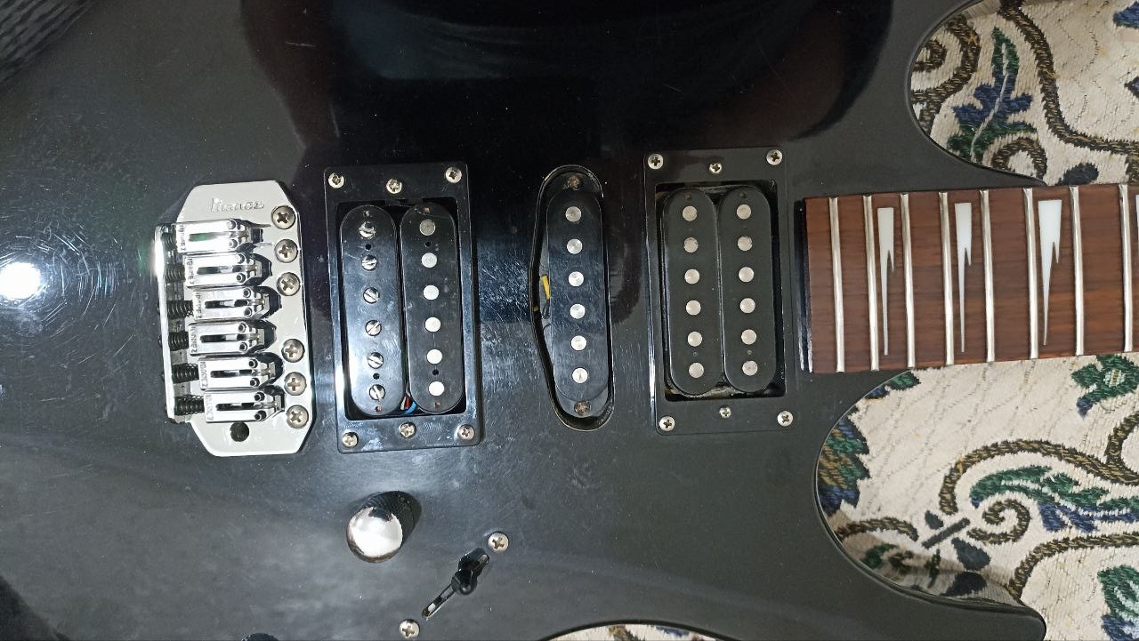 Ремонт винтажной электрогитары Ibanez GIO - 28