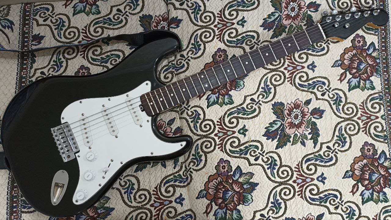 Ремонт винтажной электрогитары Ibanez GIO - 5