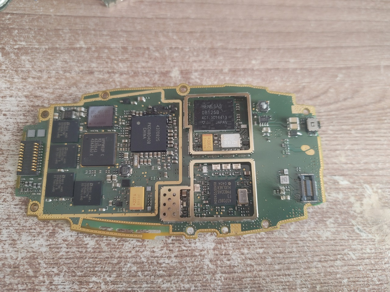 Устройства, которые мы потеряли: что внутри у легендарного Nokia 6600? - 12 Устройства, которые мы потеряли: что внутри у легендарного Nokia 6600? - 12