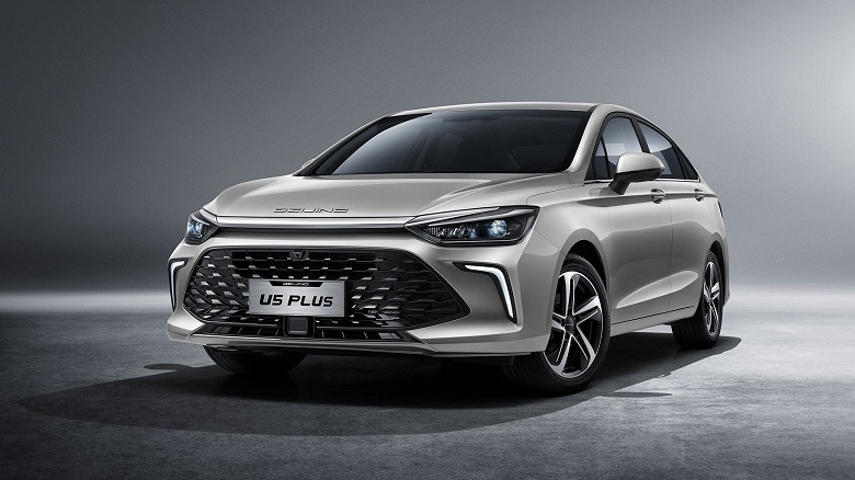 В России BAIC U5 Plus дорожает, а в Белоруссии — дешевеет. Седан BAIC U5 Plus российской сборки в Белоруссии отдают всего за 1,25 млн рублей - 1 В России BAIC U5 Plus дорожает, а в Белоруссии — дешевеет. Седан BAIC U5 Plus российской сборки в Белоруссии отдают всего за 1,25 млн рублей