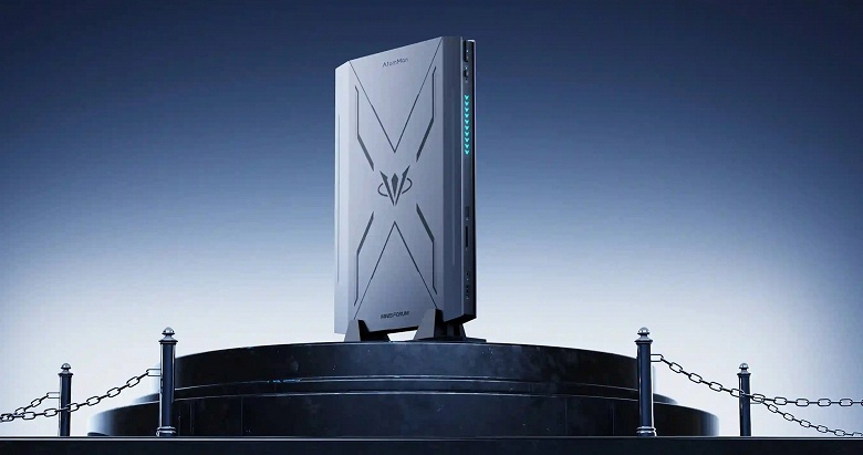 Крошечный ПК с видеокартой Nvidia GeForce RTX 50 Laptop. Представлен MinisForum Atom G7 Pro