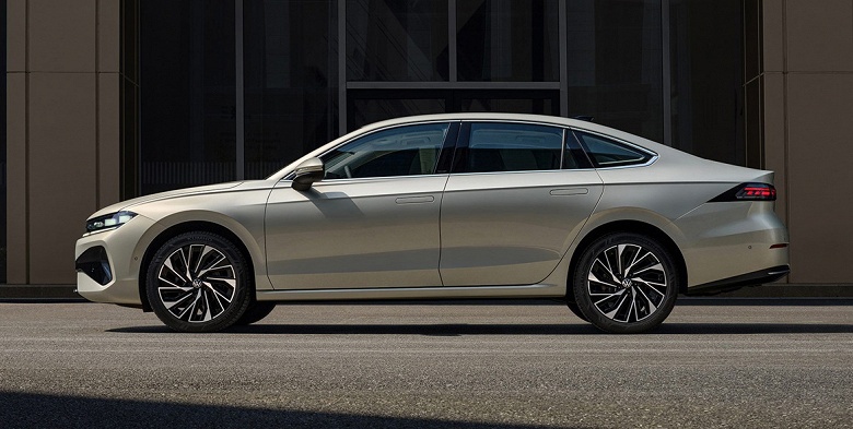 Новый просторный Volkswagen со 160-сильным мотором и 5G &mdash; всего 114,9 тыс. юаней (1,34 млн рублей). Новый Volkswagen Sagitar L поступил в продажу