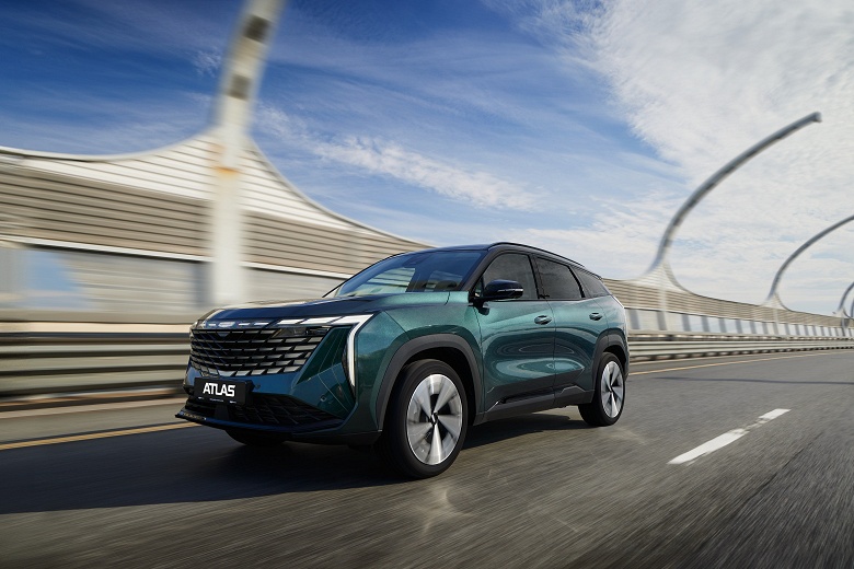 В России продано более 100 000 кроссоверов Geely Atlas - 1 В России продано более 100 000 кроссоверов Geely Atlas
