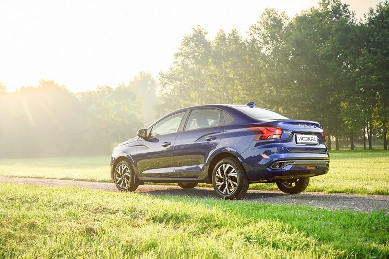 Самая мощная Lada Iskra разгоняется до 100 км ч за 13 с, а расход составляет около 8 л на 100 км, как показали реальные тесты - 1 Самая мощная Lada Iskra разгоняется до 100 км/ч за 13 с, а расход составляет около 8 л на 100 км, как показали реальные тесты