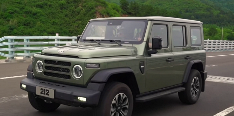 Честный полный привод, 8-ступенчатый &laquo;автомат&raquo;, рама и новый мотор: в Россию официально везут новые &laquo;китайские УАЗы&raquo; BAW 212