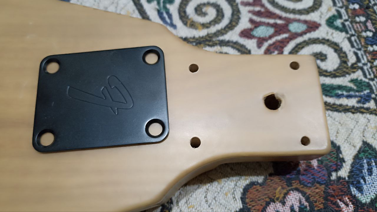 Сборка тревел-гитары из запчастей с Aliexpress - 17