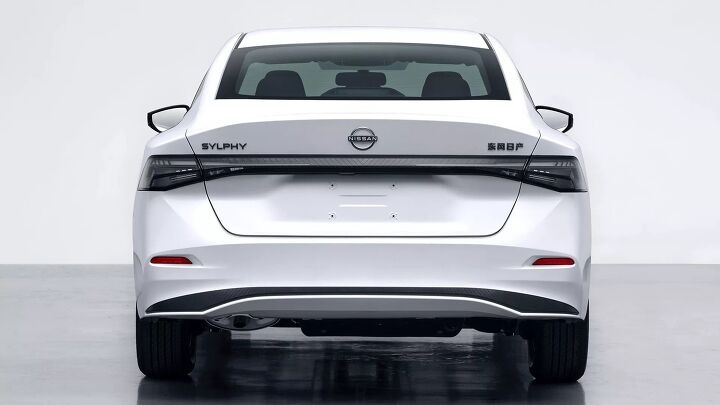 Обновлённый Nissan Sylphy: бюджетный седан готовится к дебюту