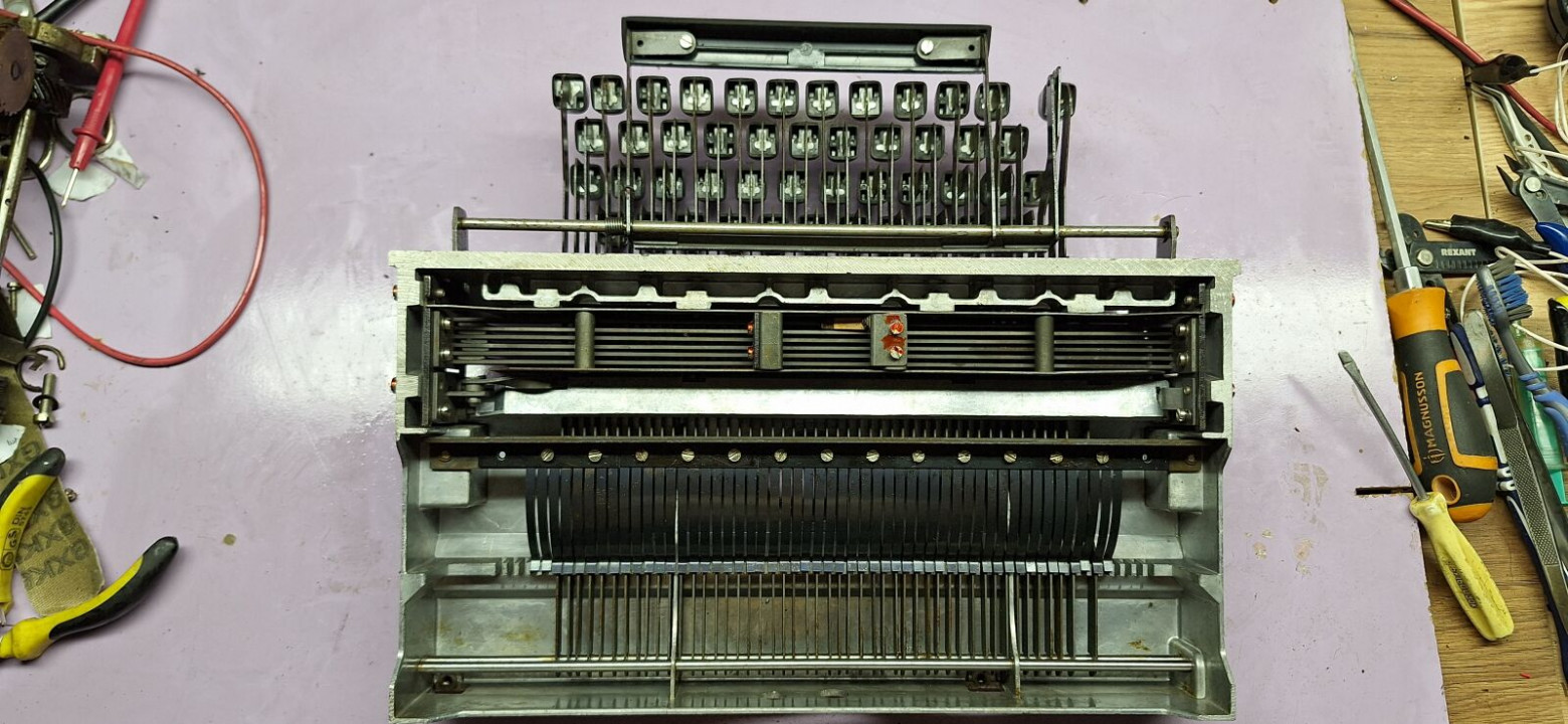 Клавиатура, вид снизу