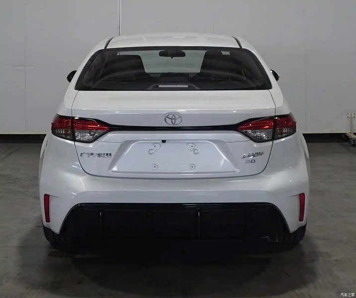 Еще один вариант совершенно новой Toyota Corolla. Опубликованы фото Toyota Levin