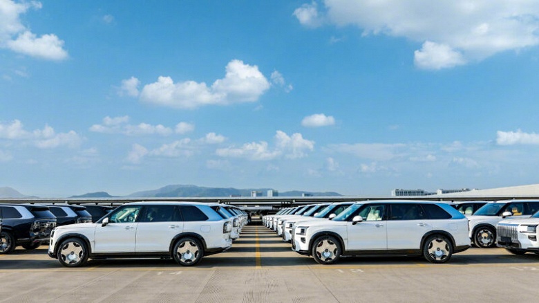 Первый в истории Zeekr с ДВС. Новенькие Zeekr 9X уже отгружают в салоны - 2 Первый в истории Zeekr с ДВС. Новенькие Zeekr 9X уже отгружают в салоны