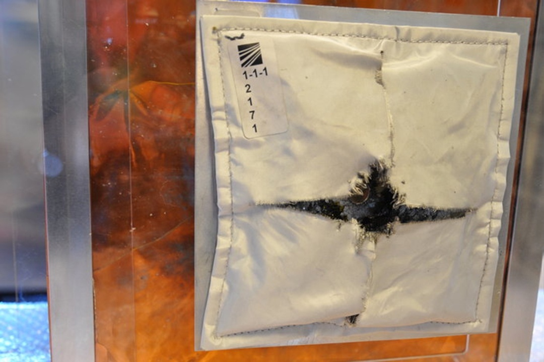 Почему пуля круглая, а дырка квадратная?, изображение №17