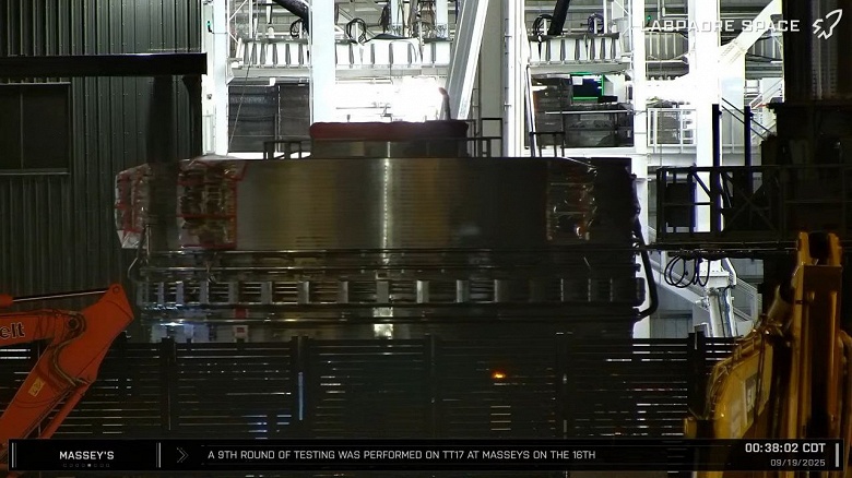 Самый мощный ракетный ускоритель в истории: первое фото Super Heavy V3 для Starship V3