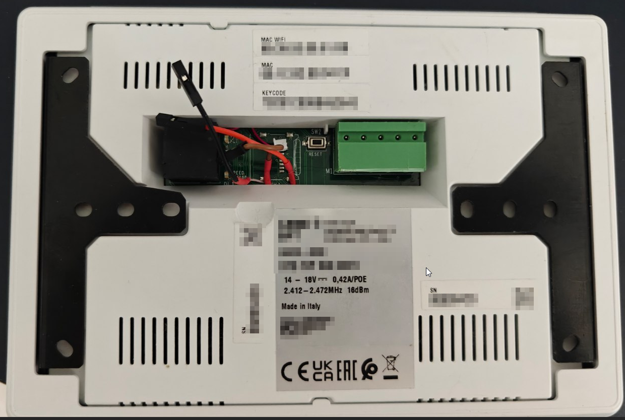 Обратная сторона чудо-устройства