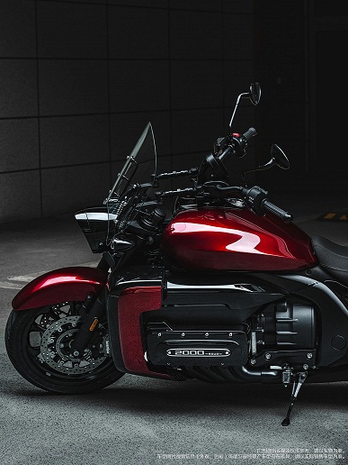 Harley-Davidson, в сторону: Great Wall Soul Cruiser с горизонтально-оппозитным 8-цилиндровым мотором и 8-ступенчатой АКПП показали со всех сторон - 9 Harley-Davidson, в сторону: Great Wall Soul Cruiser с горизонтально-оппозитным 8-цилиндровым мотором и 8-ступенчатой АКПП показали со всех сторон