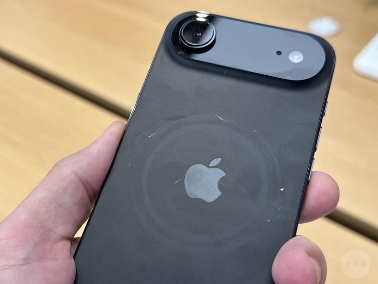 Алюминиевый iPhone 17 Pro легко поцарапать. Названы два самых «опасных» цвета - 2 Алюминиевый iPhone 17 Pro легко поцарапать. Названы два самых «опасных» цвета
