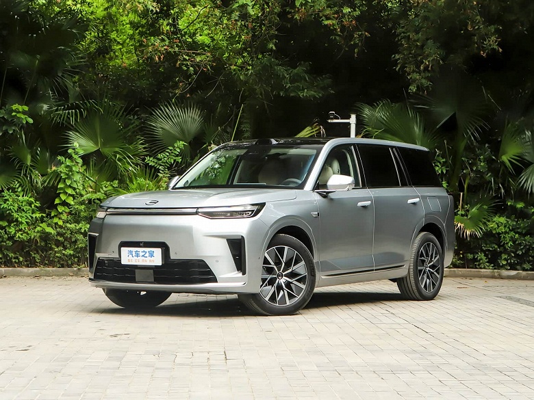 Еще один конкурент Li Auto, на этот раз от GAC. Стартовали продажи GAC Trumpchi S9 — это 500-сильный гибрид за 229,8 тыс. юаней (2,7 млн рублей), который появится в России - 1 Еще один конкурент Li Auto, на этот раз от GAC. Стартовали продажи GAC Trumpchi S9 — это 500-сильный гибрид за 229,8 тыс. юаней (2,7 млн рублей), который появится в России