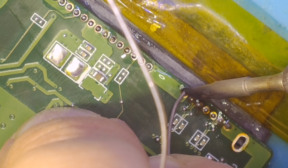 Как я ремонтировал ноутбук, купленный за 12 евро. Восстановление при помощи паяльника и отчаяния - 14