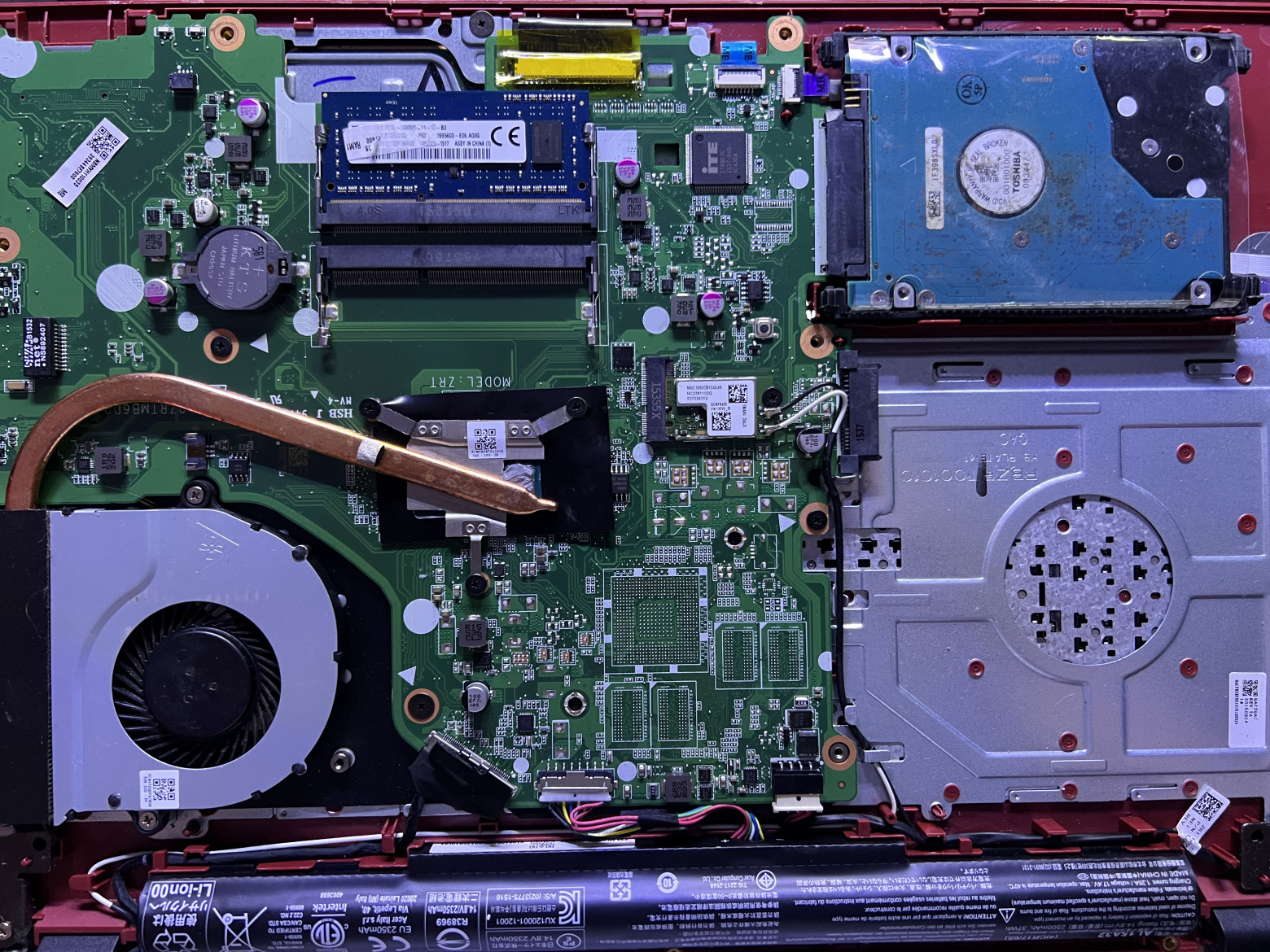 Как я ремонтировал ноутбук, купленный за 12 евро. Восстановление при помощи паяльника и отчаяния - 23