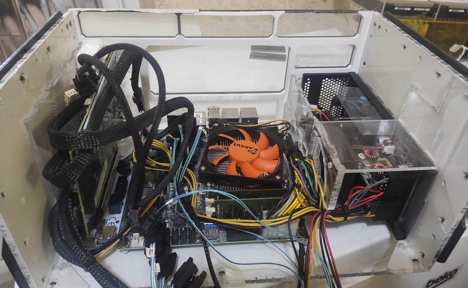 Хождение по граблям, или создаем свой мини корпус для NAS, 26ssd 3+5hdd - 11 Хождение по граблям, или создаем свой мини корпус для NAS, 26ssd 3+5hdd - 11