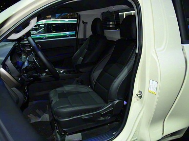 Китайские пикапы все ближе к американским. Стартовали продажи Great Wall Poer с 3,0-литровым мотором V6 и 9-ступенчатым автоматом &mdash; недорого