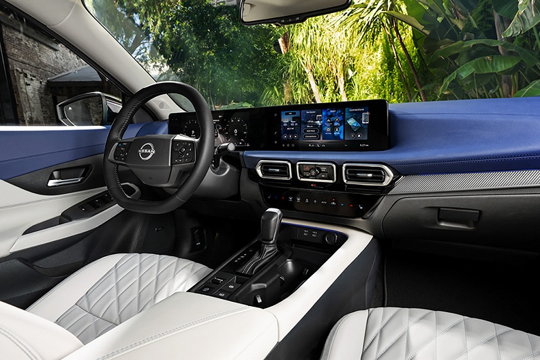 Один из самых дешевых Nissan кардинально обновился, но сохранил простой 2,0-литровый мотор. Представлен совершенно новый Nissan Sentra