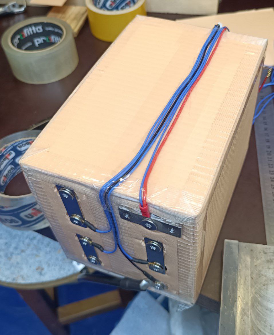 Сборка в теплоизоляции и с закрепленными балансными проводами