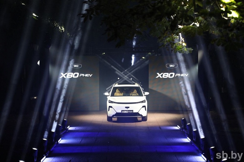 Представлен Belgee X80: новинку показали в Минске, но в Россию её пока везти не собираются
