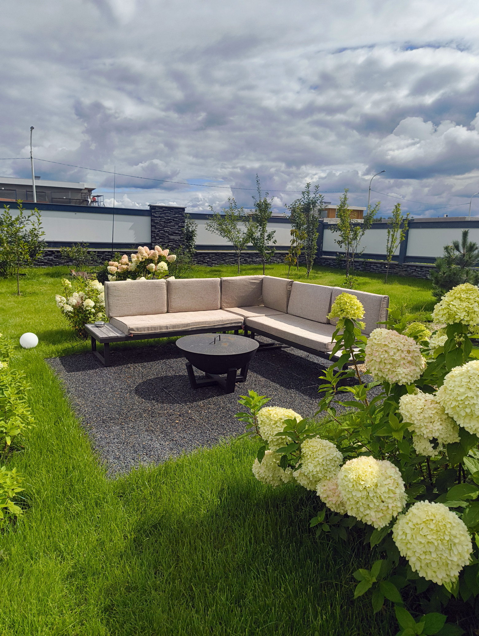 Здесь можно собраться вокруг живого огня  