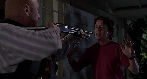 Назад в будущее 2 — образцовый сиквел легендарного фильма? - 11