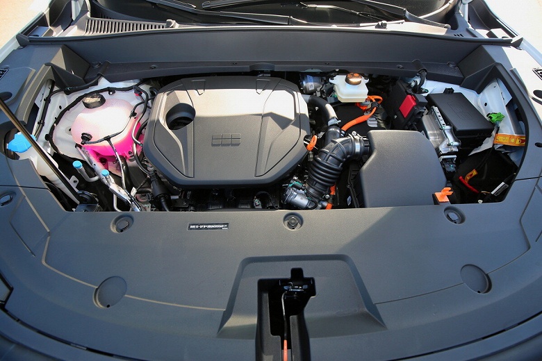 Первый белорусский кроссовер, который приедет в Россию. Живые фото Belgee X80, который расходует от 6,4 до 10 л/100 км