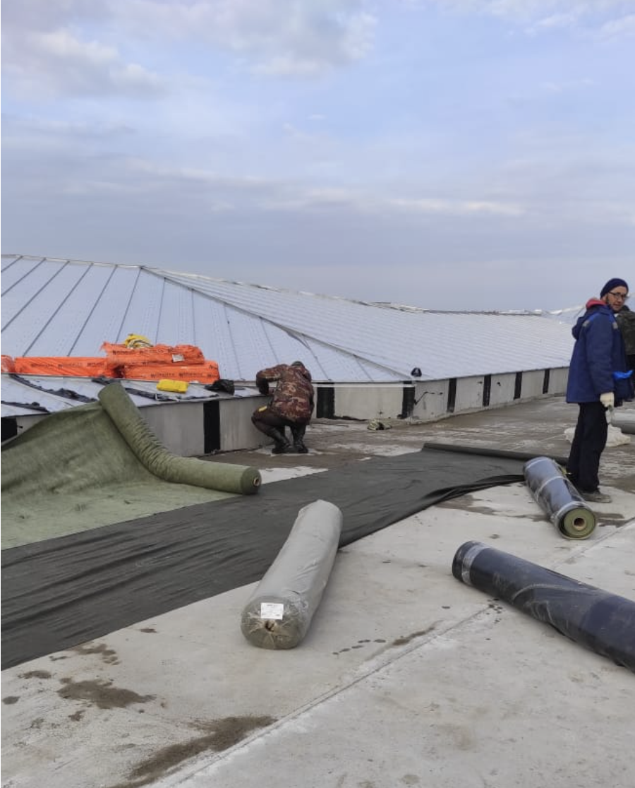 Вложили 700 млн. Работали сутками, нас сдувал ураган, материалы носили на плечах. А люди топчут нашу работу - 7 Вложили 700 млн. Работали сутками, нас сдувал ураган, материалы носили на плечах. А люди топчут нашу работу - 7