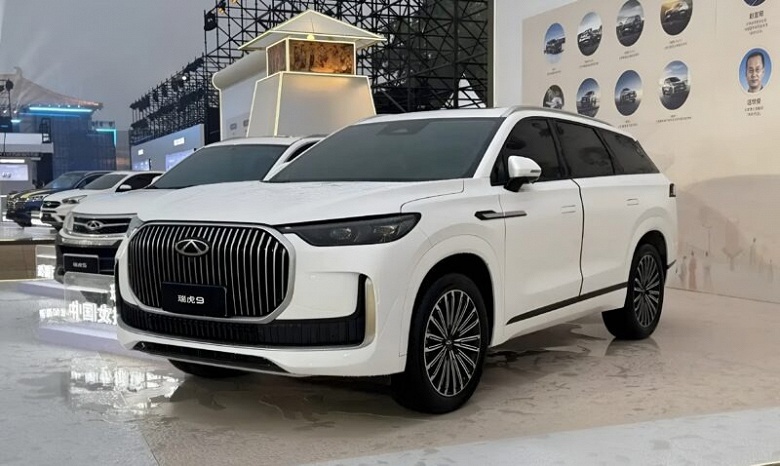 Вот бы нам такие цены: представлены дешёвые Chery Tiggo 9, 9X и 9 C-DM 2025 с запасом хода до 1400 км - 1 Вот бы нам такие цены: представлены дешёвые Chery Tiggo 9, 9X и 9 C-DM 2025 с запасом хода до 1400 км