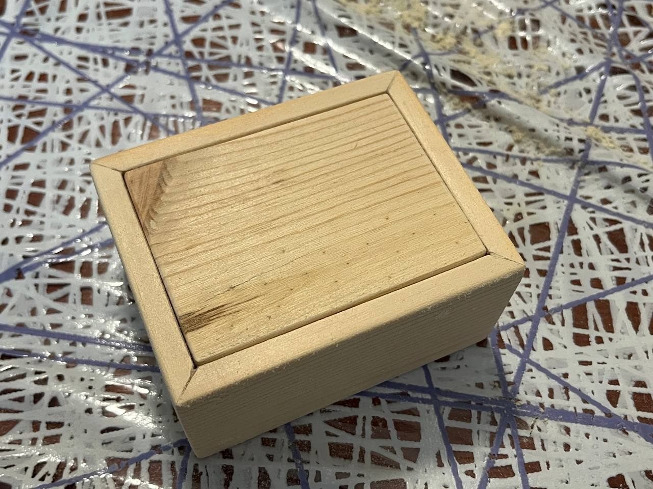 Рис.9. Задняя крышка корпуса.