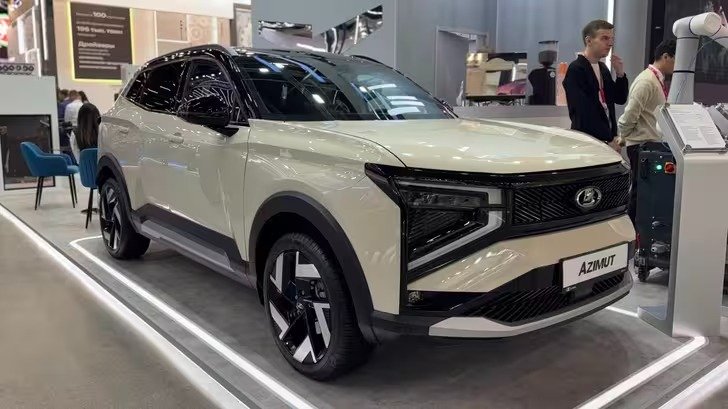 В Белоруссии впервые показали Lada Azimut