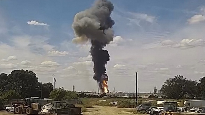 Firefly Aerospace потеряла ускоритель ракеты Alpha в ходе предполетных испытаний &mdash; запуск Flight 7 под вопросом