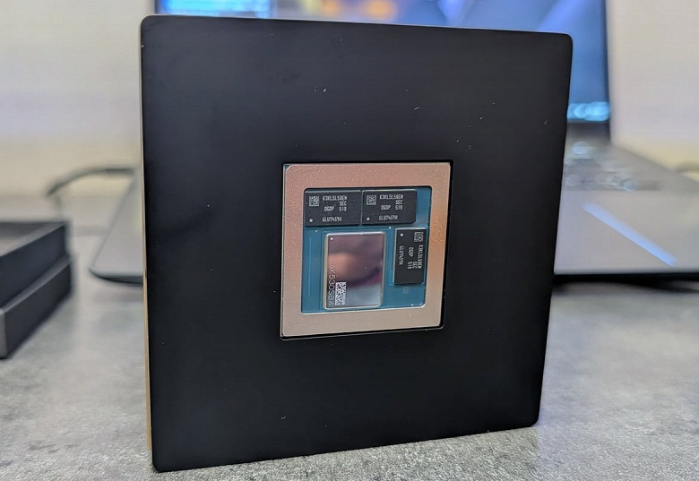 Новая SoC Snapdragon X2 Elite Extreme для Windows-ПК настолько мощная, что мобильные чипы AMD, Intel и даже Apple остаются далеко позади 