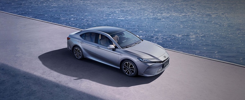 Китайцы выбирают Camry: в топ-3 моделей Toyota также попали Frontlander и Sienna