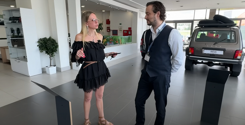 Россиянам не продают в Белоруссии автомобили Lada, где они намного дешевле, чем в России - 1 Россиянам не продают в Белоруссии автомобили Lada, где они намного дешевле, чем в России