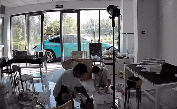 Xiaomi SU7 самостоятельно уехал от владельца