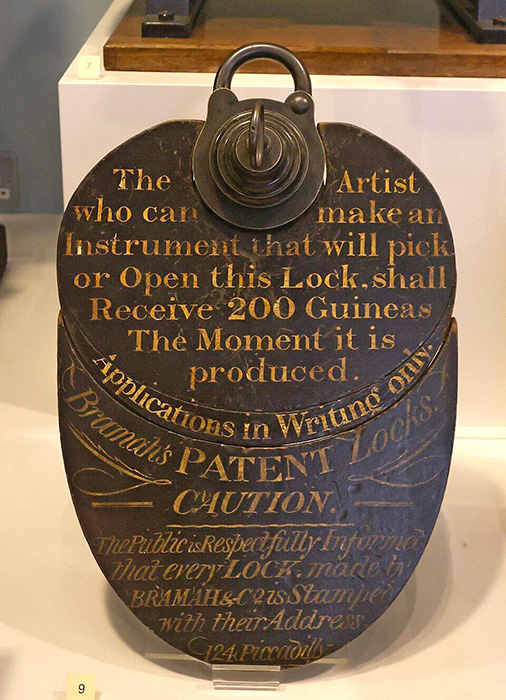 Замок Bramah Locks Company. Источник. 