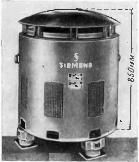 Фото 2.5. Внешний вид умформера. Частота 10 кГц, выходное напряжение 500/200 В при токе 73/147 А. Число оборотов 3000+20% об/мин, возбуждение 70 В/0,7 А постоянного тока, мощность мотора 48 кВт (Siemens-Schuckert)