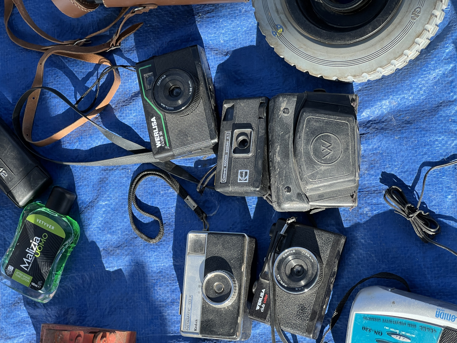 Воскресная барахолка под Валенсией: винтажная аудиотехника, ноутбуки и много чего ещё - 15 Воскресная барахолка под Валенсией: винтажная аудиотехника, ноутбуки и много чего ещё - 15