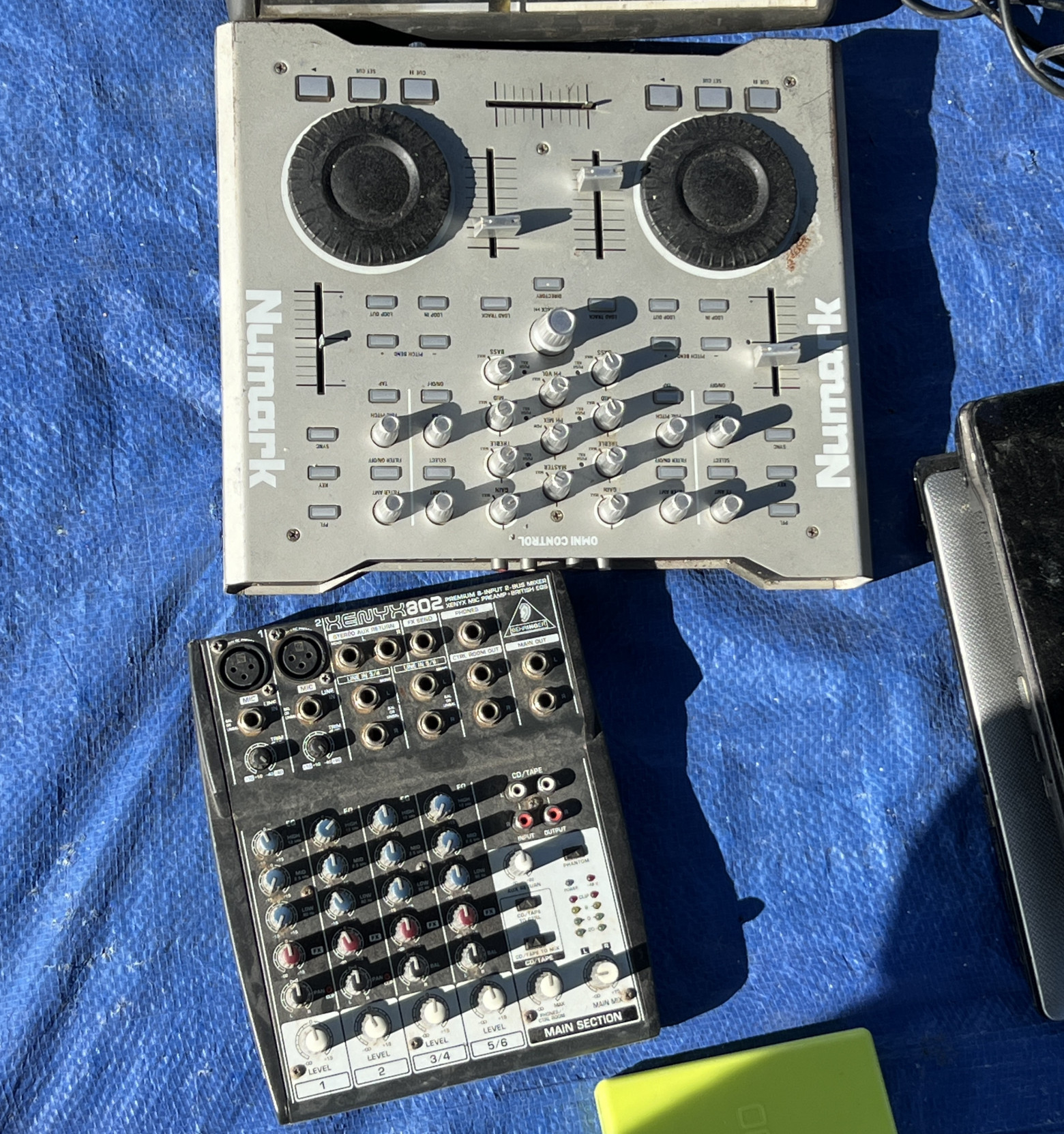 Воскресная барахолка под Валенсией: винтажная аудиотехника, ноутбуки и много чего ещё - 19 Воскресная барахолка под Валенсией: винтажная аудиотехника, ноутбуки и много чего ещё - 19