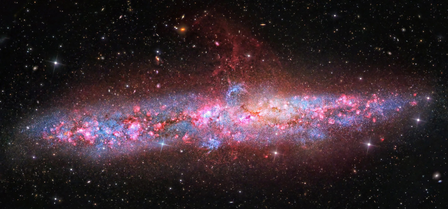 Новое изображение галактики NGC 55, созданное Мэттом Дитрихом, с данными накопленными за 28 часов