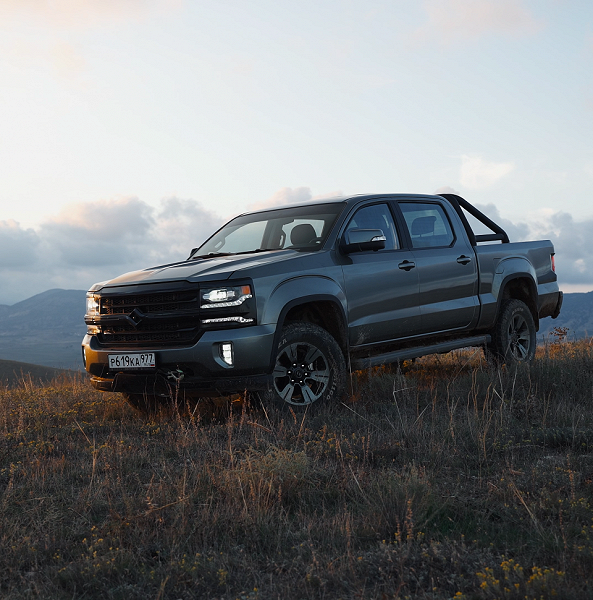 Дизайн как у Chevrolet Silverado, мотор Mitsubishi, рама и полный привод за 3,945 млн рублей. Большие внедорожники Huanghai N7 адаптировали специально для России - 1 Дизайн как у Chevrolet Silverado, мотор Mitsubishi, рама и полный привод за 3,945 млн рублей. Большие внедорожники Huanghai N7 адаптировали специально для России