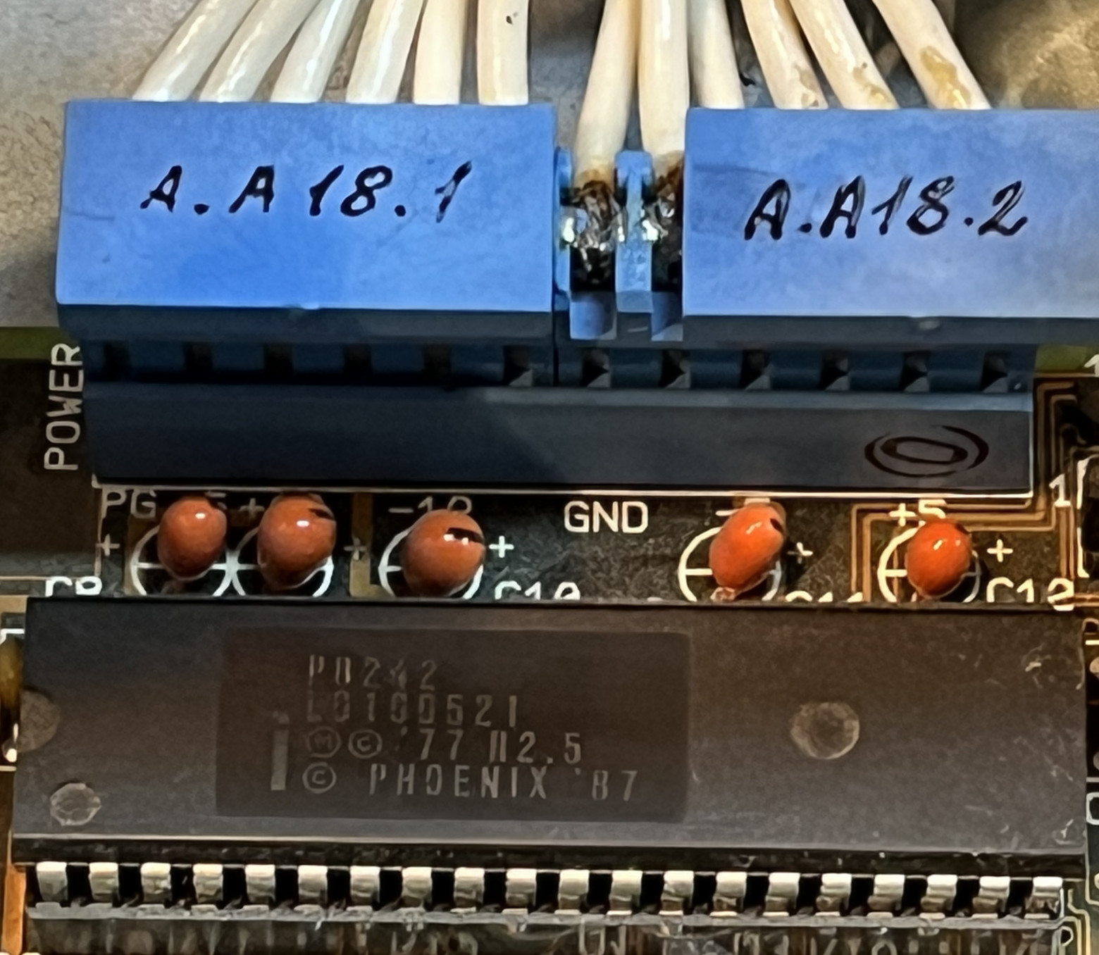 Эх, маркировка разъемов для оригинальной платы...