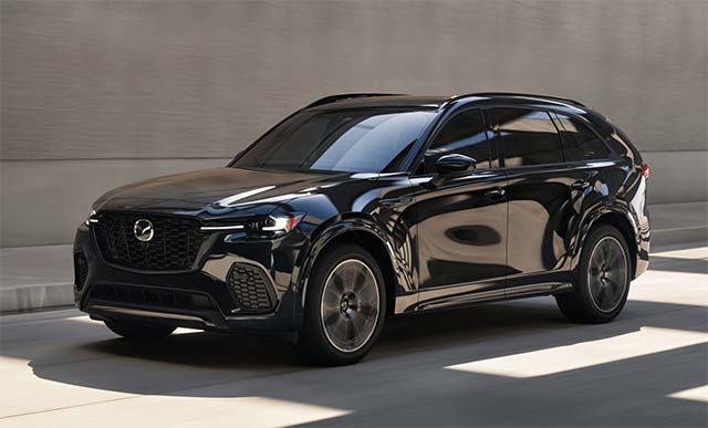 Модель Mazda CX-70 PHEV 2026 получила обновления дизайна, увеличение дальности на одном заряде и снижение цены до $47 810