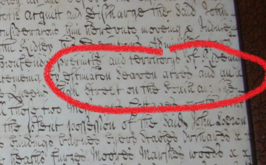 Здесь написано: «…estimacion seaven acres and aux (halfe)…» — «примерно семь с половиной акров». Вот только при чем тут, прости господи, эстимасьон? И почему aux, а не with, который тоже встречается в документе?